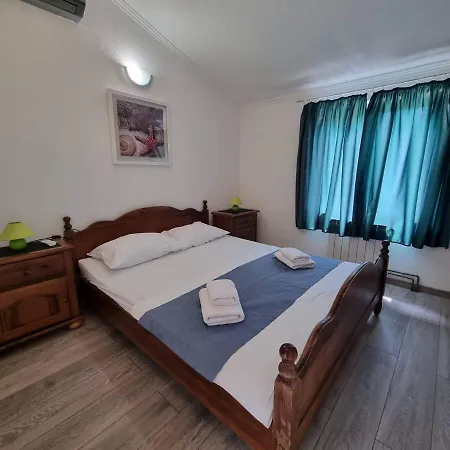 Tomic Apartment Makarska